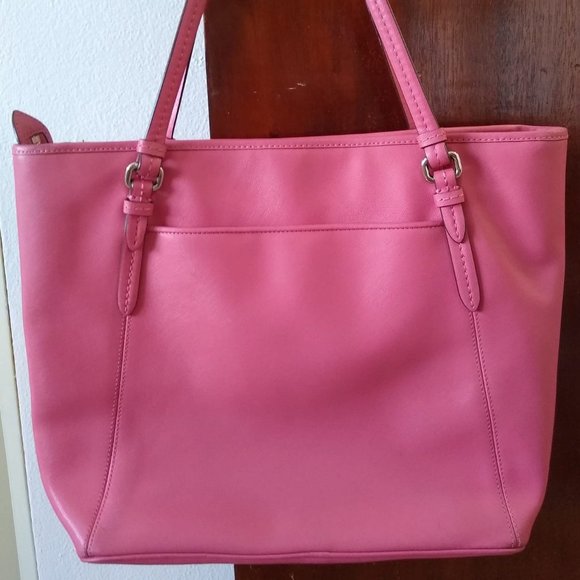 Coach Peyton Leather Zip Tote - Picture 2 of 5
